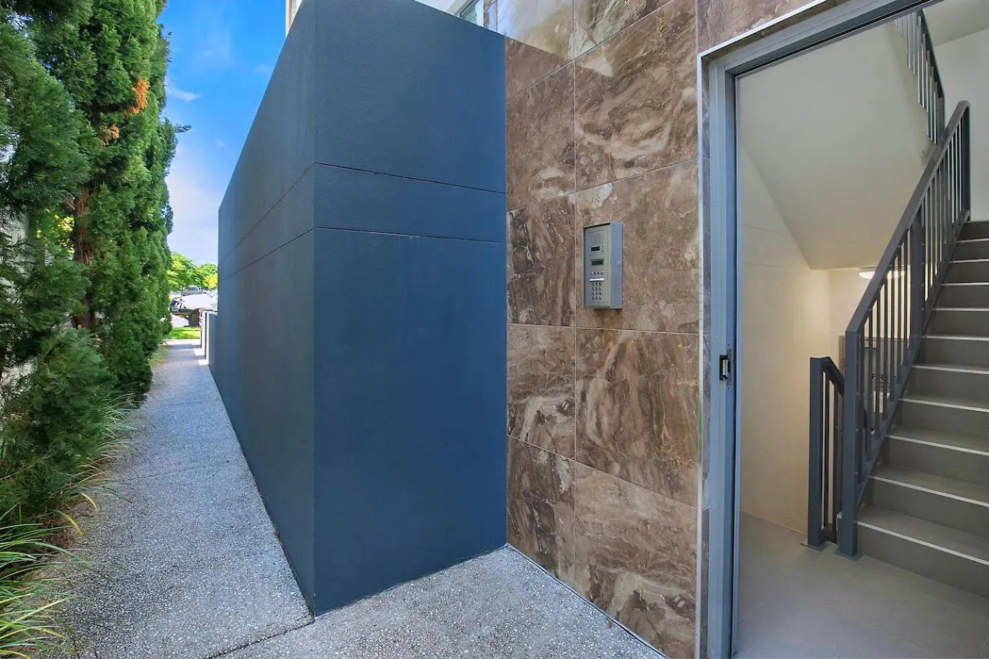 'The Provincia' A Contemporary Inner-City Abode Brisbane