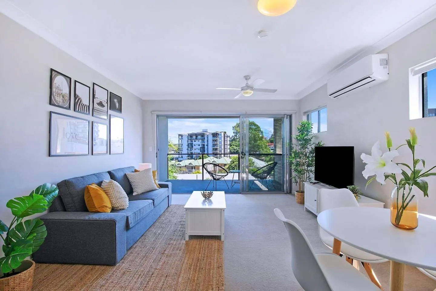 \'The Provincia\' A Contemporary Inner-City Abode contacts